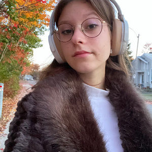 Meet your Posher, Sara